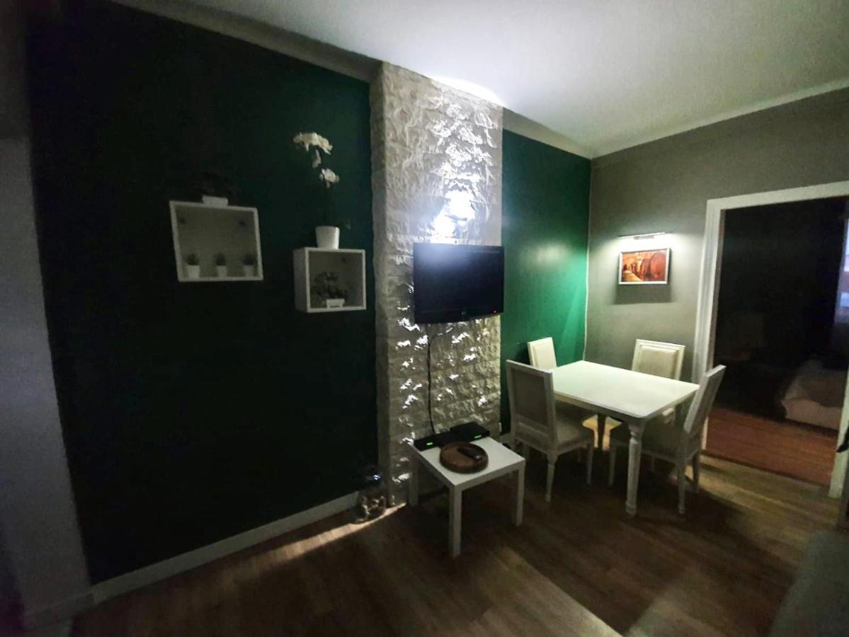 Appartement refait par architecte. Proche de la gare et le centre de Reims Extérieur photo